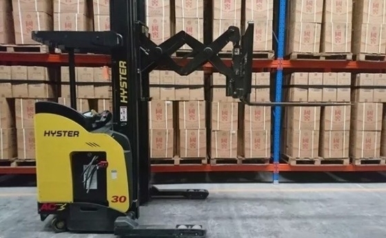 Space Saving Two Row Selective Pallet Racking Double Deep Powder Coating